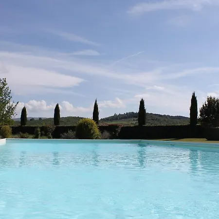 Country Tuscany - Courtyard