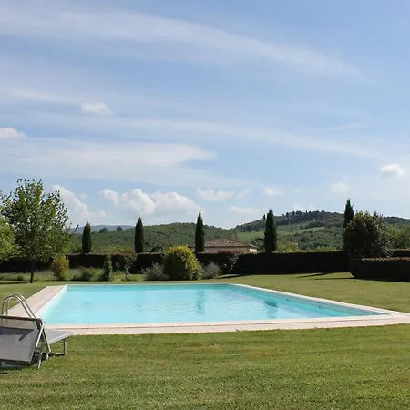 Country Tuscany - Courtyard Penzion